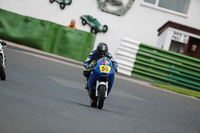 enduro-digital-images;event-digital-images;eventdigitalimages;mallory-park;mallory-park-photographs;mallory-park-trackday;mallory-park-trackday-photographs;no-limits-trackdays;peter-wileman-photography;racing-digital-images;trackday-digital-images;trackday-photos